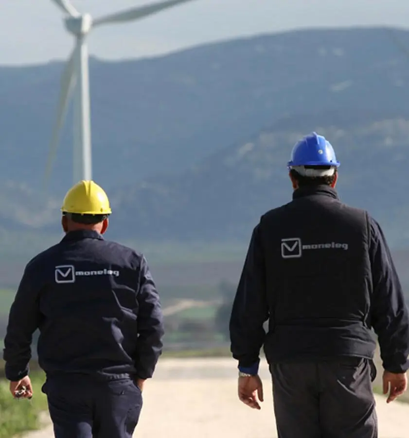 Ahorro con CAEs y Plan MOVES para cargador eléctrico en Chiclana de la Frontera
